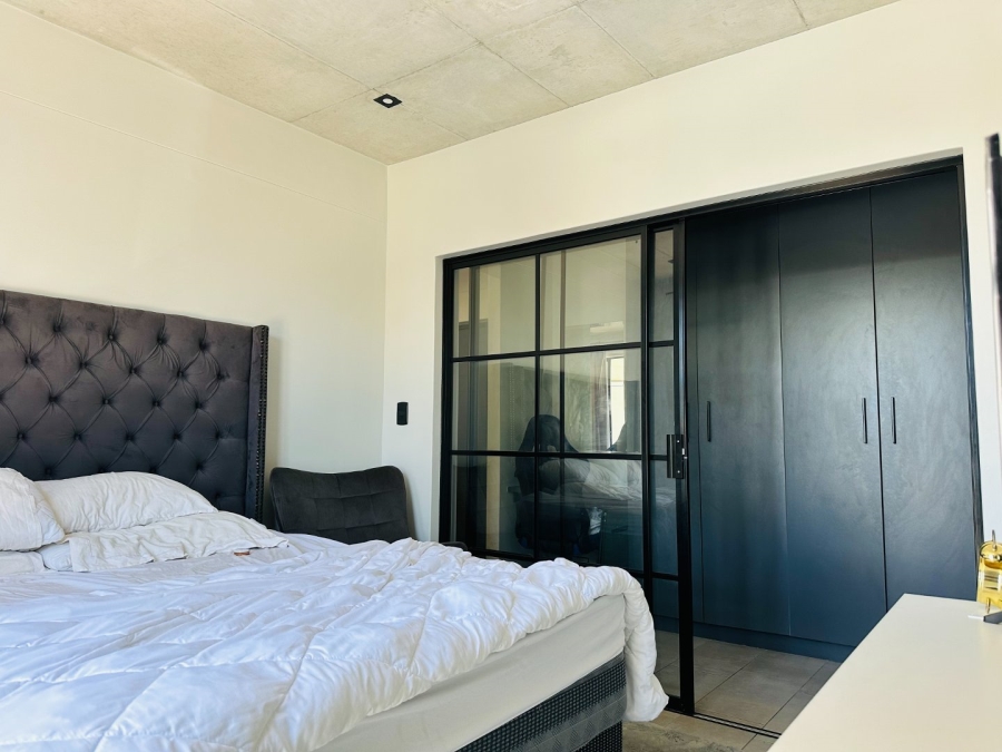 1 Bedroom Property for Sale in Table View Western Cape